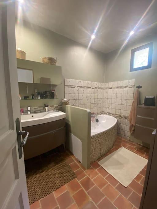 Ar De Vie Villa Chaleureuse En Provence Ventabren Экстерьер фото